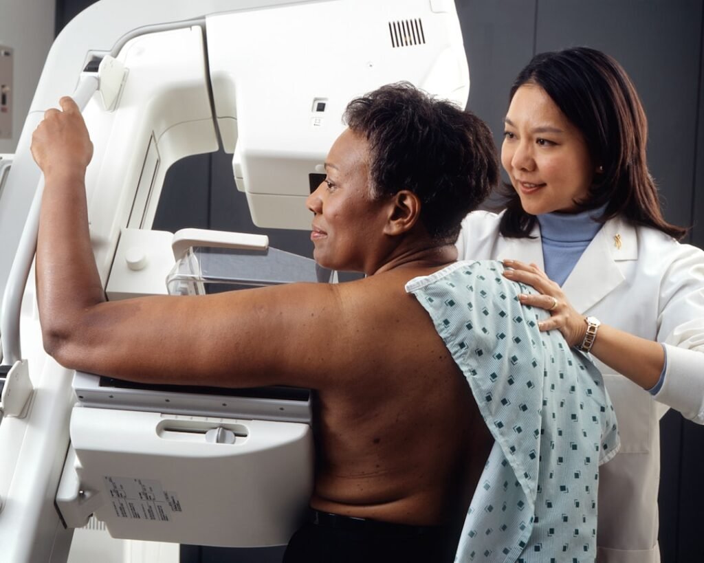Photo Mammogram machine